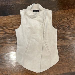 BCBGMAXAZRIA suede vest